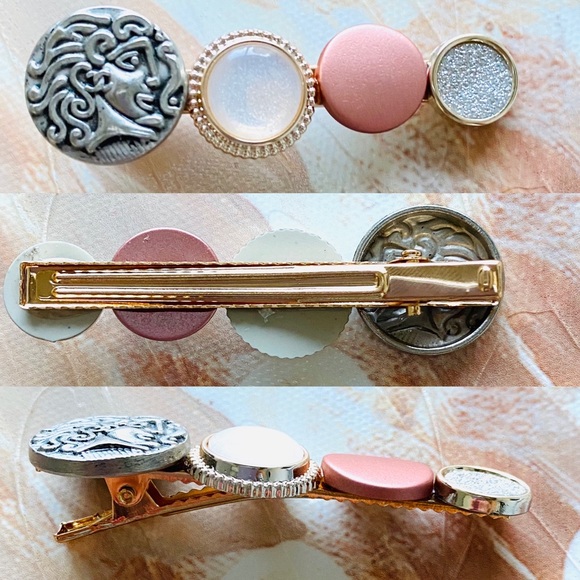 Handmade Designer Button Hairpin - Medusa - Picture 2 of 3